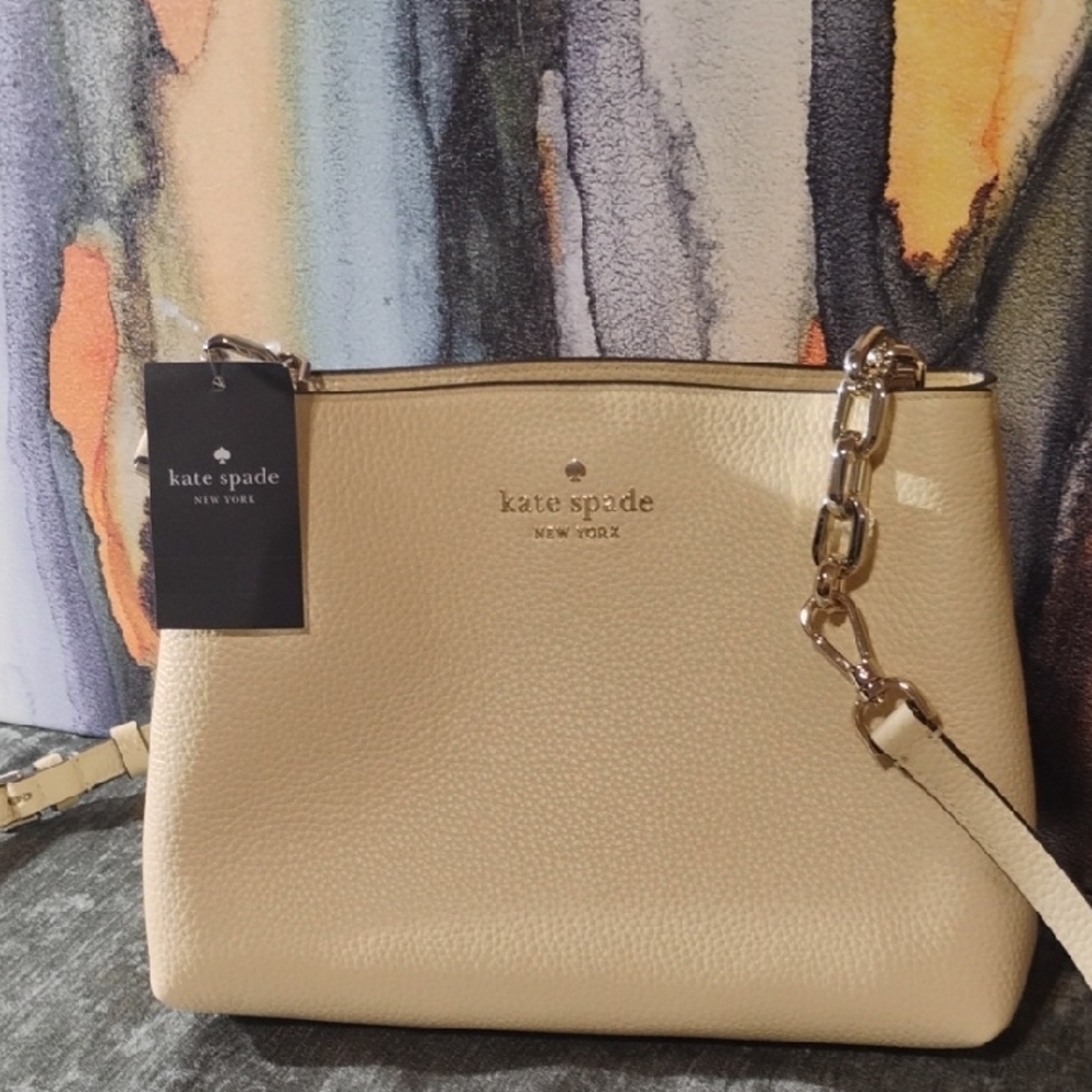 Kate Spade Cream Shoulder Bag with Gold Chain